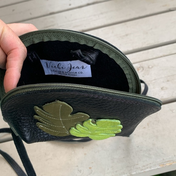 Leather black crossbody leaf embroidered VICKI JEAN - Picture 10 of 13